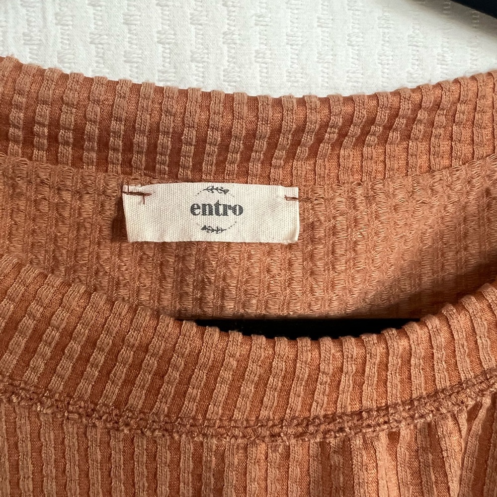 🧡✨ Entro Rust Ribbed Short Sleeve Bodysuit | Size Small - Picture 2 of 7